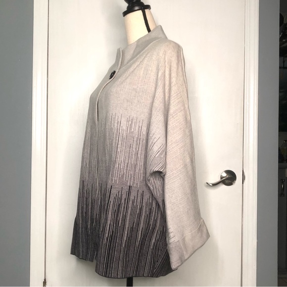 Liquid by Sioni Black/Gray Wrap Cardigan Sz  XL Front Single button Sweater - Picture 4 of 14